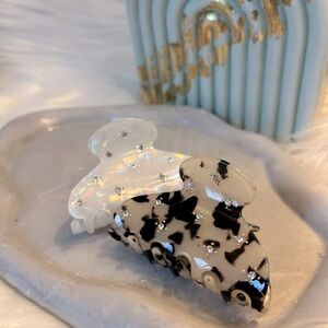 Set of Two Hair Claw Clips - Black and White